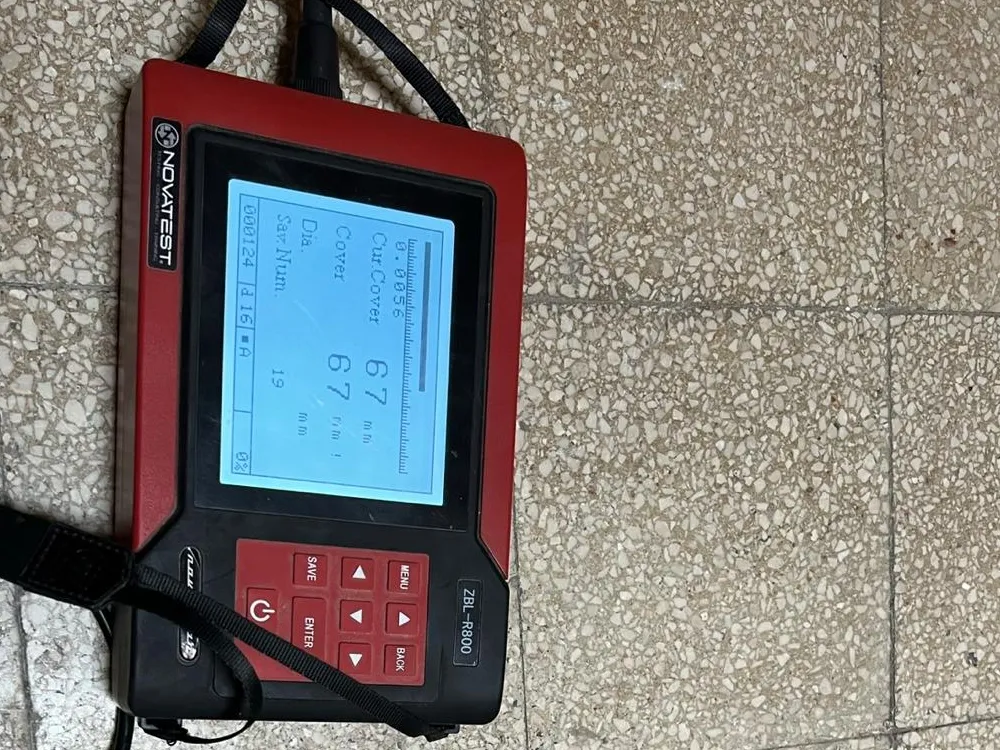 Pacometro Novatest ZBL-R800 con la misura del copriferro sul display